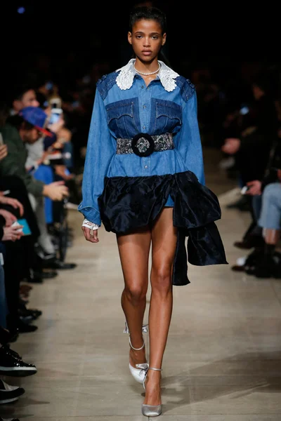 Look 5